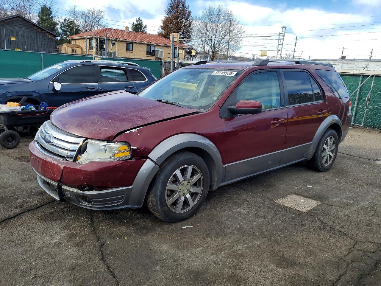 2008 Ford Taurus X SEL, VIN 1FMDK05W68GA05243 — Front end