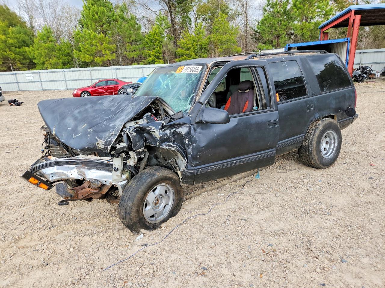 1995 GMC Yukon, VIN 1GKEK13KXSJ759839 — Front end