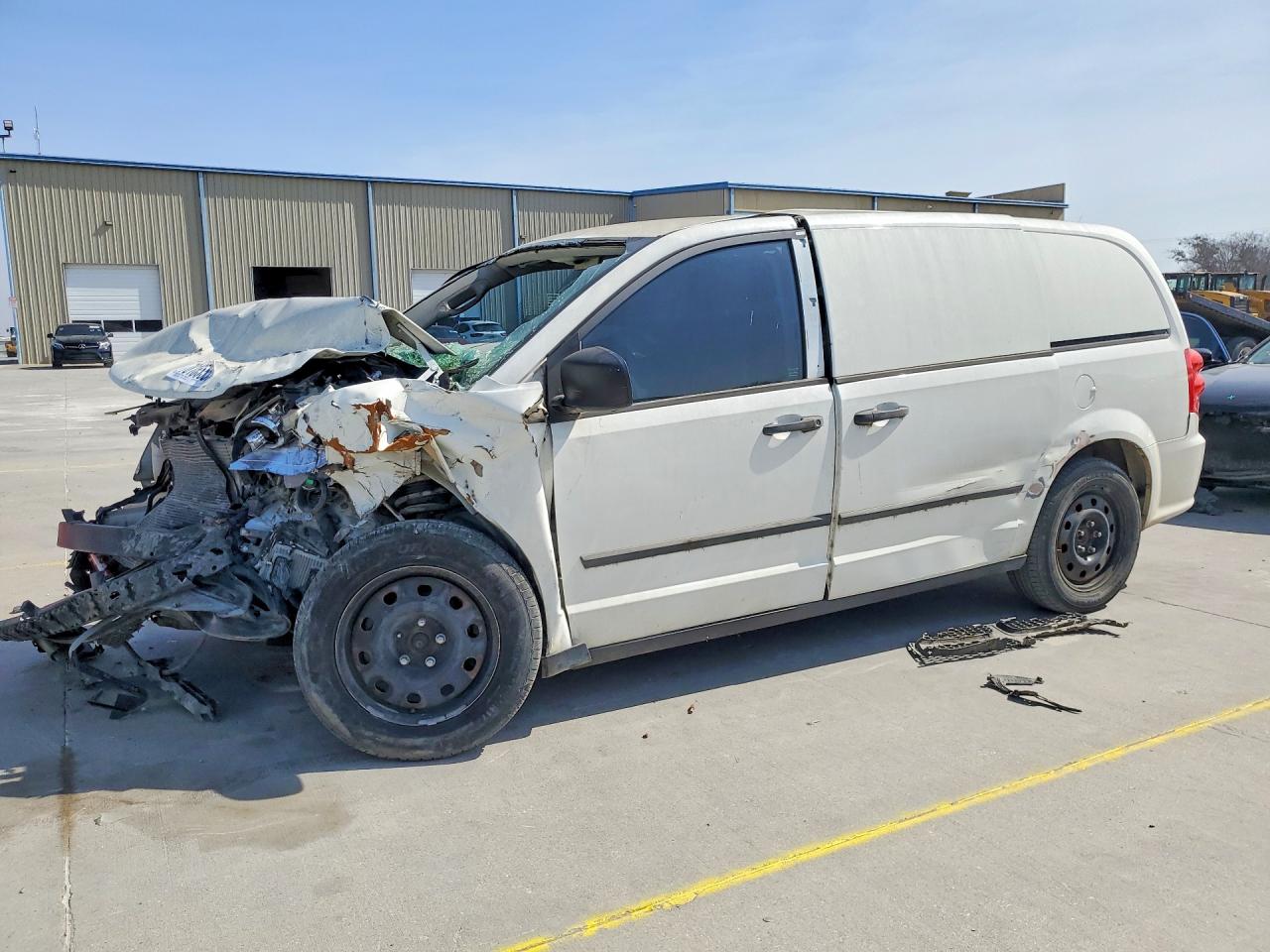 2013 Ram Cargo Van Tradesman, VIN 2C4JRGAG3DR505220 — Front end