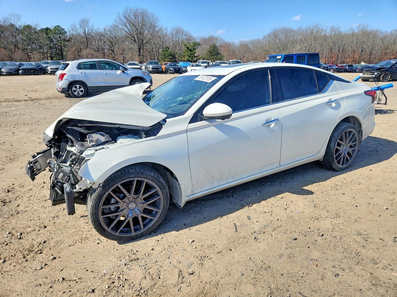 2021 Nissan Altima Platinum, VIN 1N4BL4FW8MN306560 — Front end