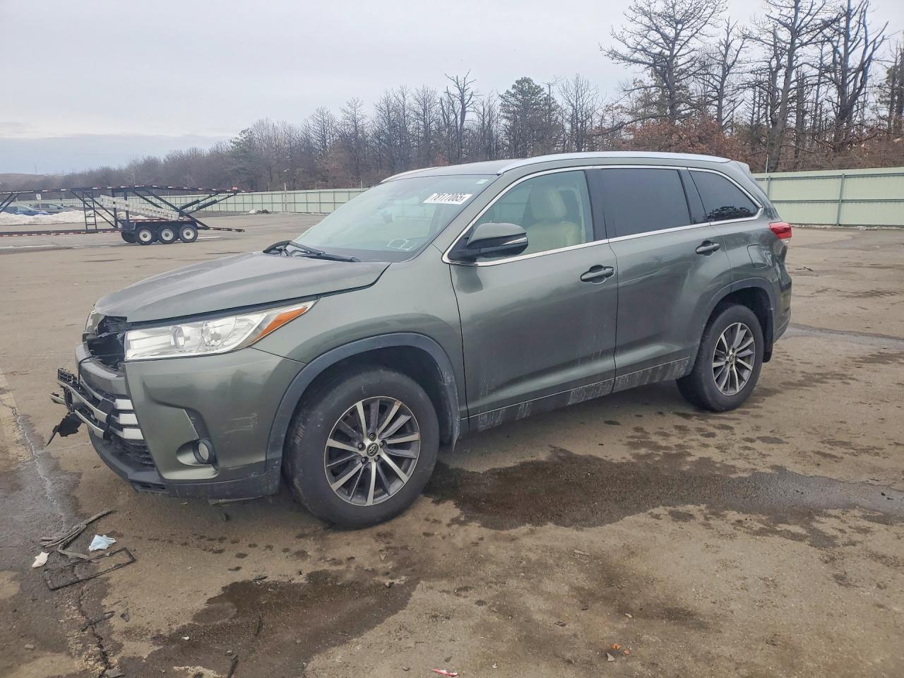 2017 Toyota Highlander XLE, VIN 5TDJZRFH4HS414967 — Missing or altered VIN