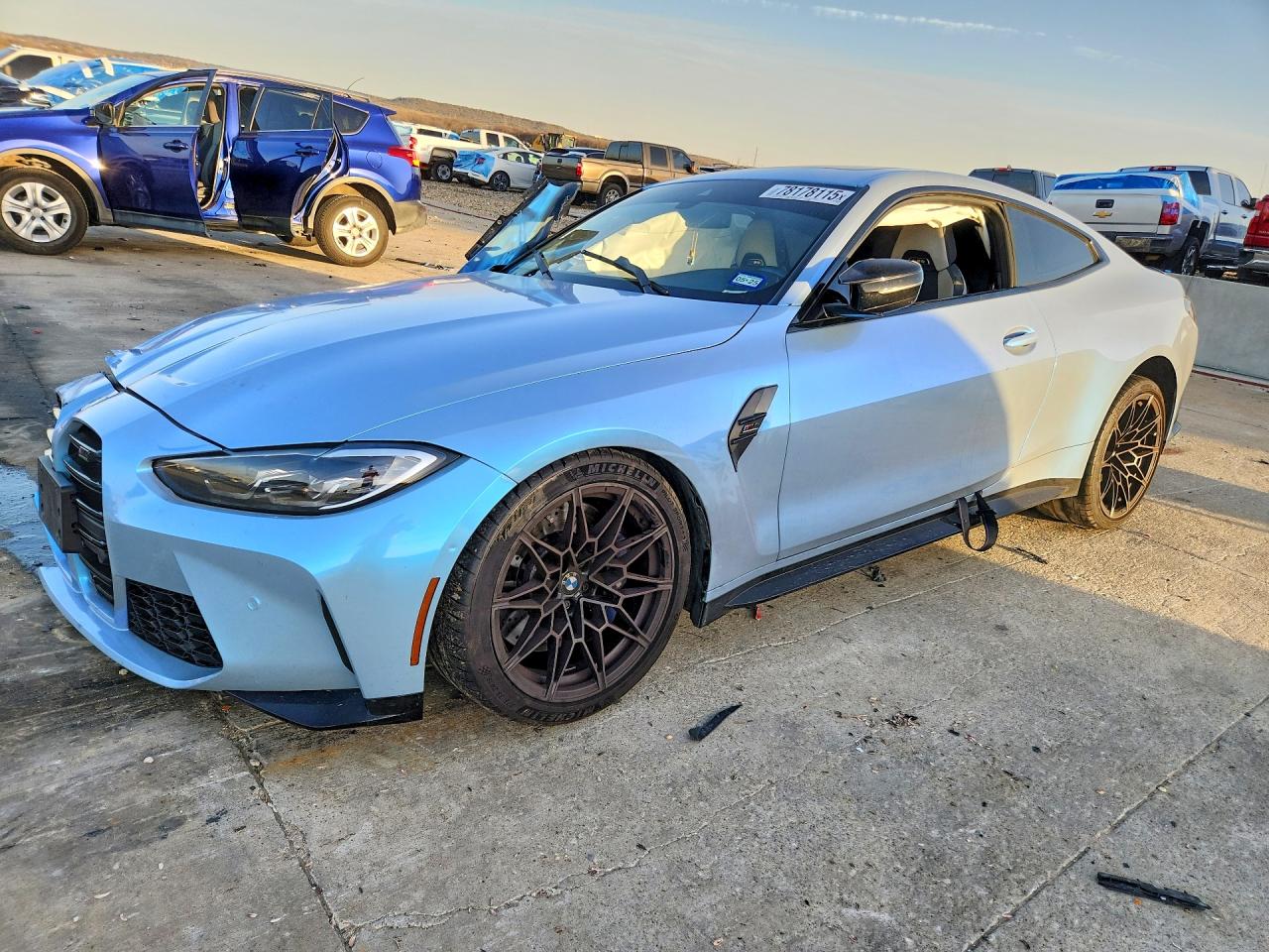 2021 BMW M4 Competition, VIN WBS33AZ01MCH39309 — Бок