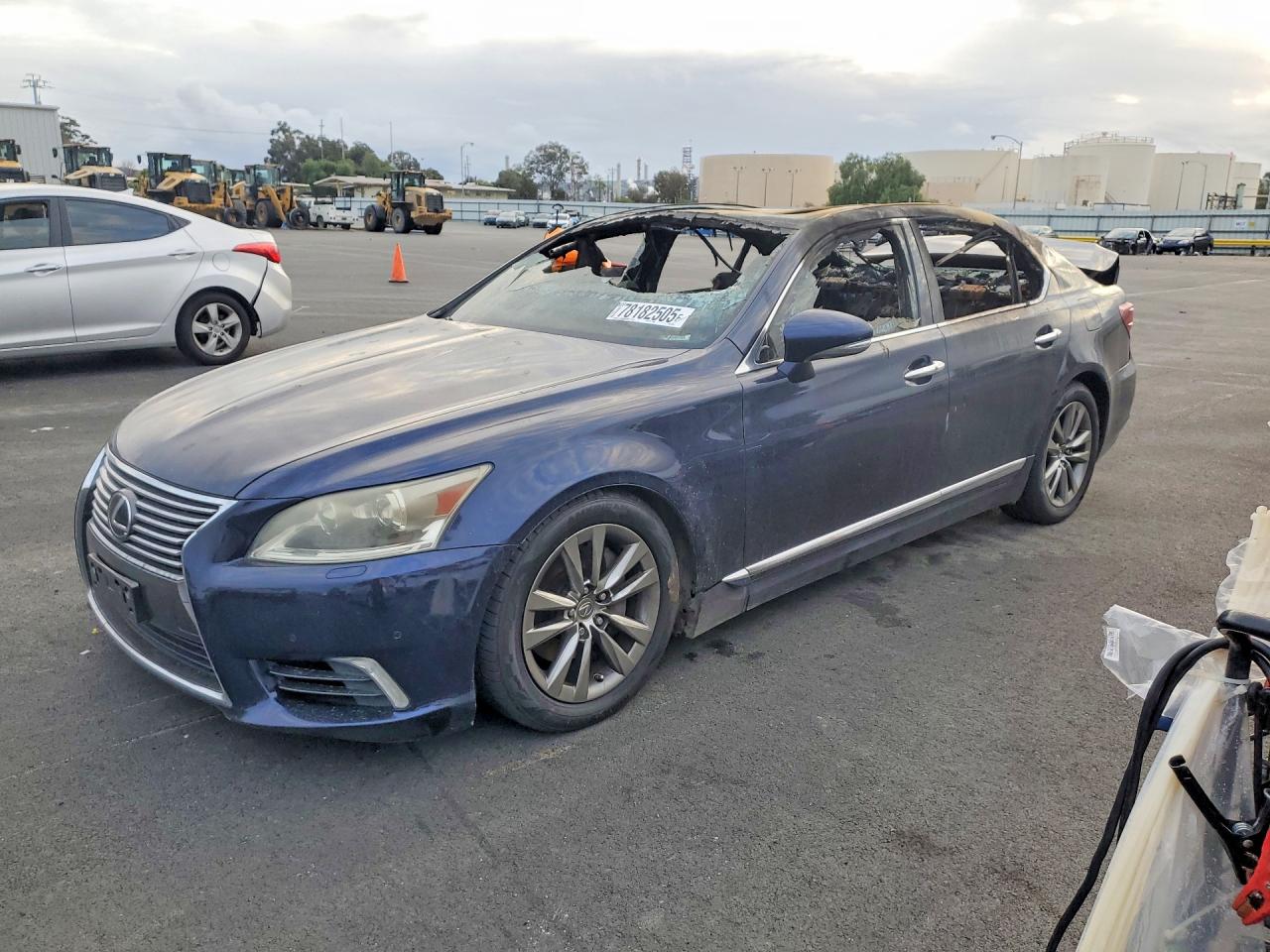 2013 Lexus LS 460, VIN JTHBL5EF9D5123037 — Vandalism
