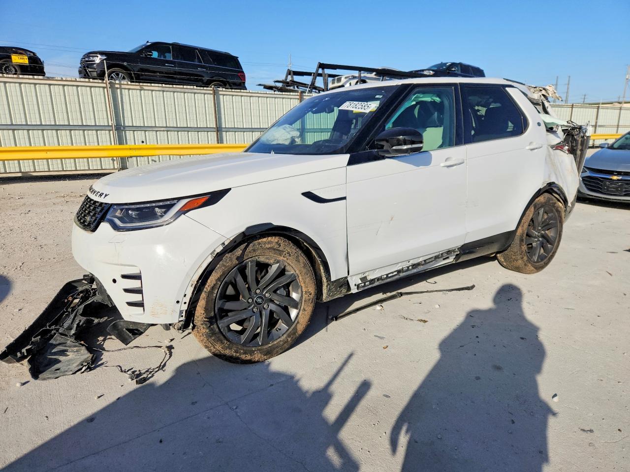 2022 Land Rover Discovery S R-Dynamic, VIN SALRT4EU8N2456799 — All over