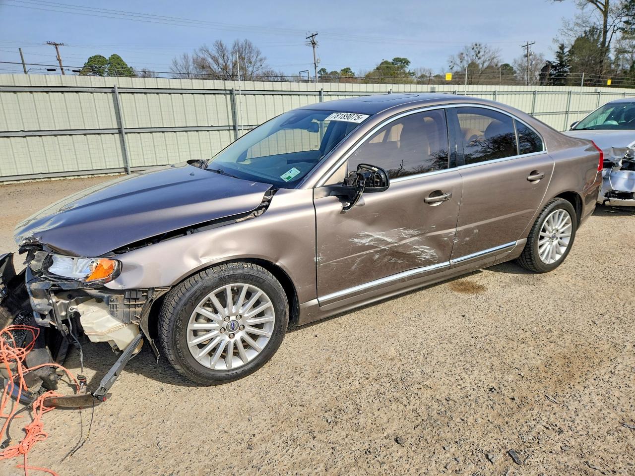 2012 Volvo S80 3.2L, VIN YV1952AS9C1157118 — Перед