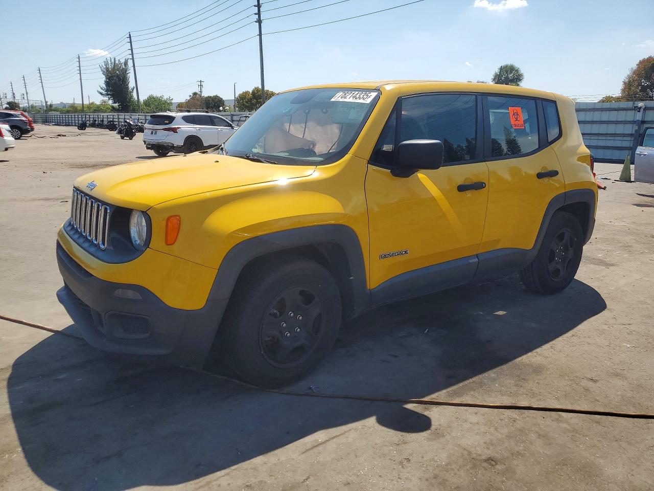 2018 Jeep Renegade Sport, VIN ZACCJAAB4JPG99676 — Бок
