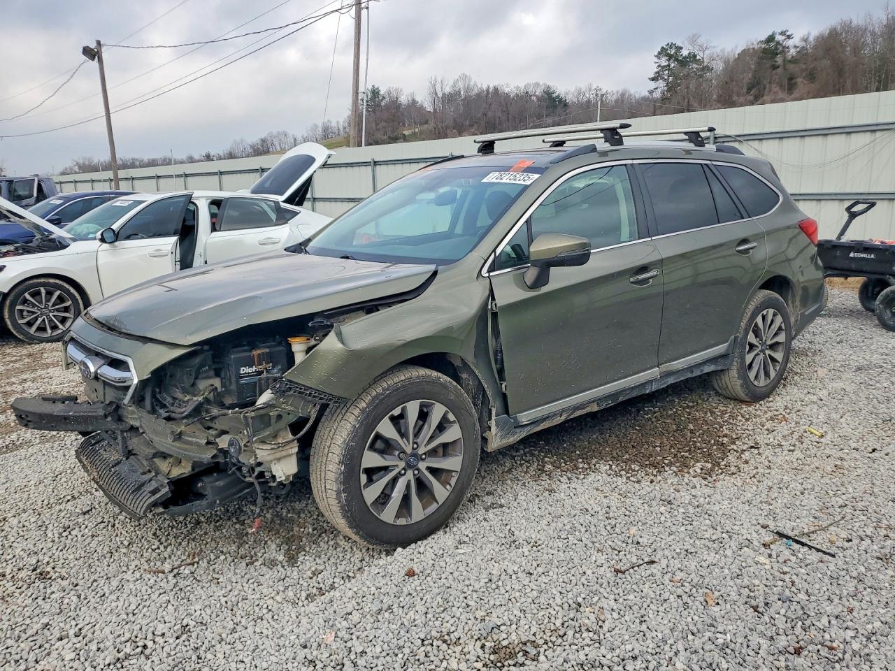 2018 Subaru Outback Touring, VIN 4S4BSETC8J3228961 — Auction photo