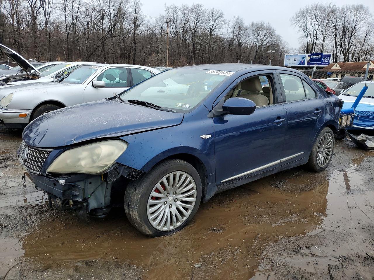 2011 Suzuki Kizashi SE, VIN JS2RF9A35B6110132 — Front end