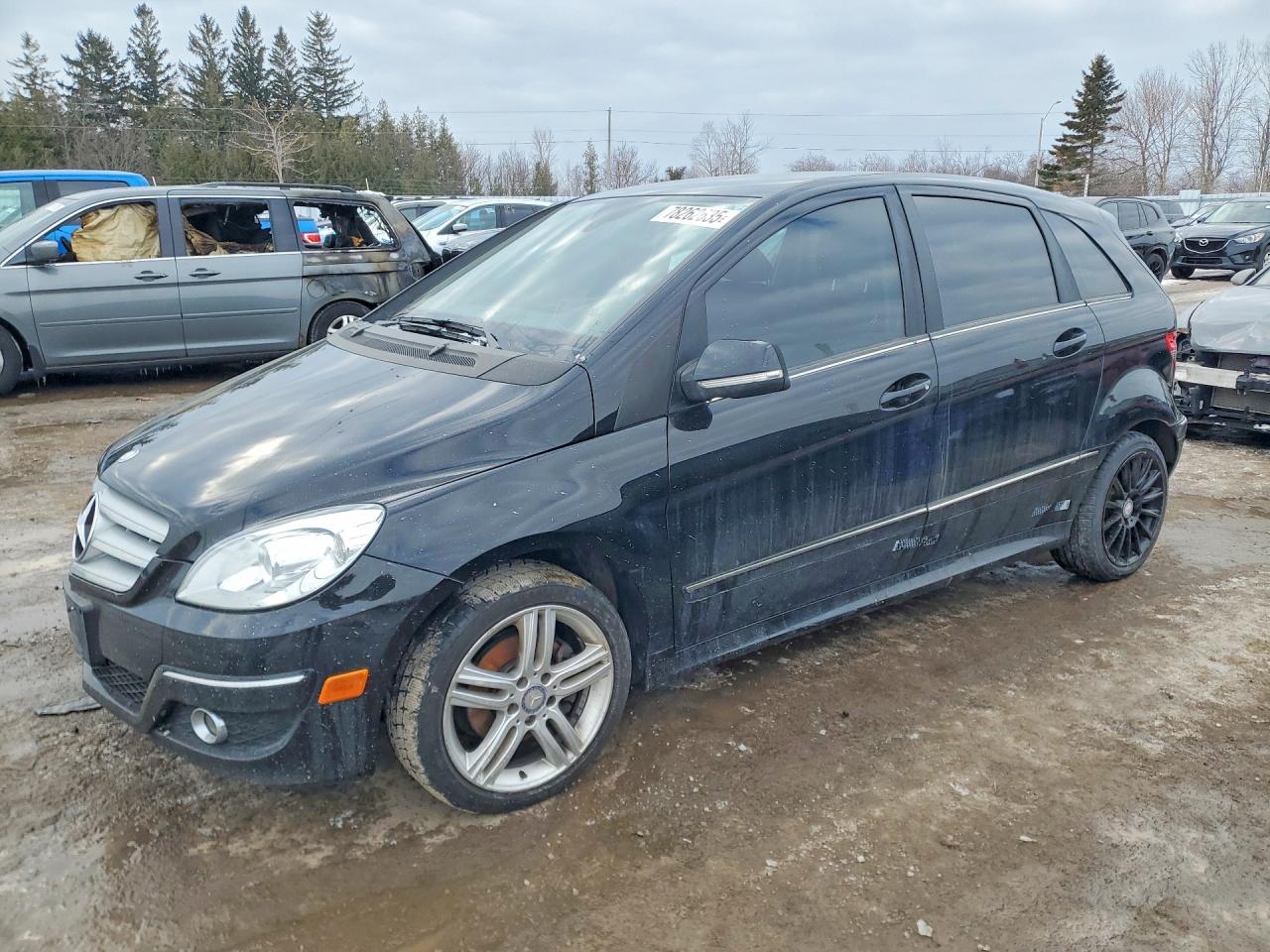 2011 Mercedes-Benz B 200, VIN WDDFH3DB6BJ677833 — Rear end