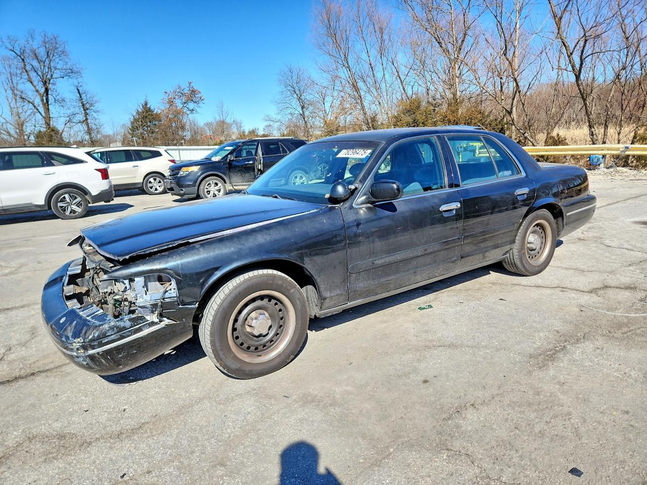 1998 Ford Crown Victoria Police, VIN 2FAFP71W0WX157951 — Front end