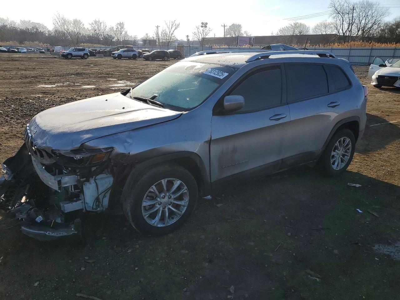 2021 Jeep Cherokee Latitude, VIN 1C4PJLCB2MD214674 — Side
