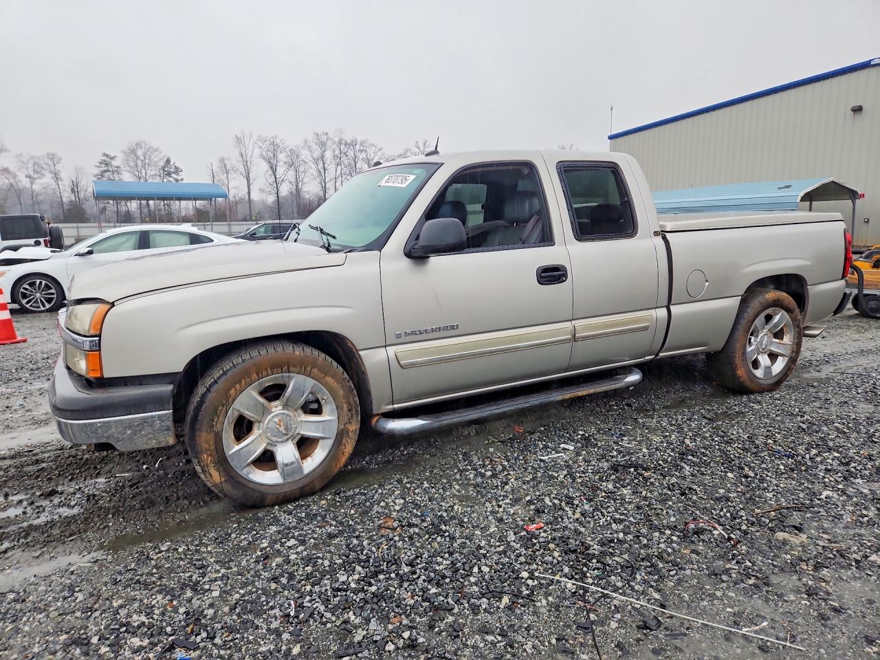2004 Chevrolet Silverado 1500 LS, VIN 2GCEC19T341364410 — Water / flood