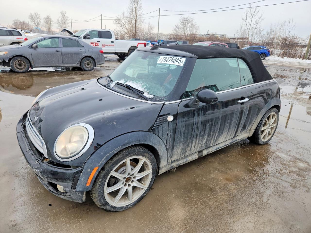 2010 MINI Convertible, VIN WMWMR3C50ATZ19641 — Перед