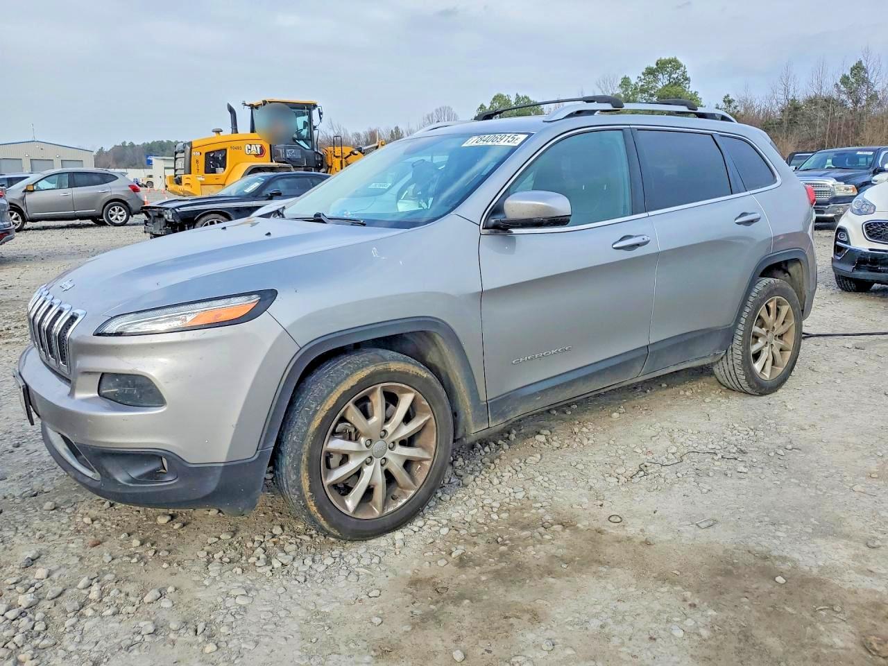 2015 Jeep Cherokee Limited, VIN 1C4PJLDS1FW628860 — Мелкие вмятины и царапины