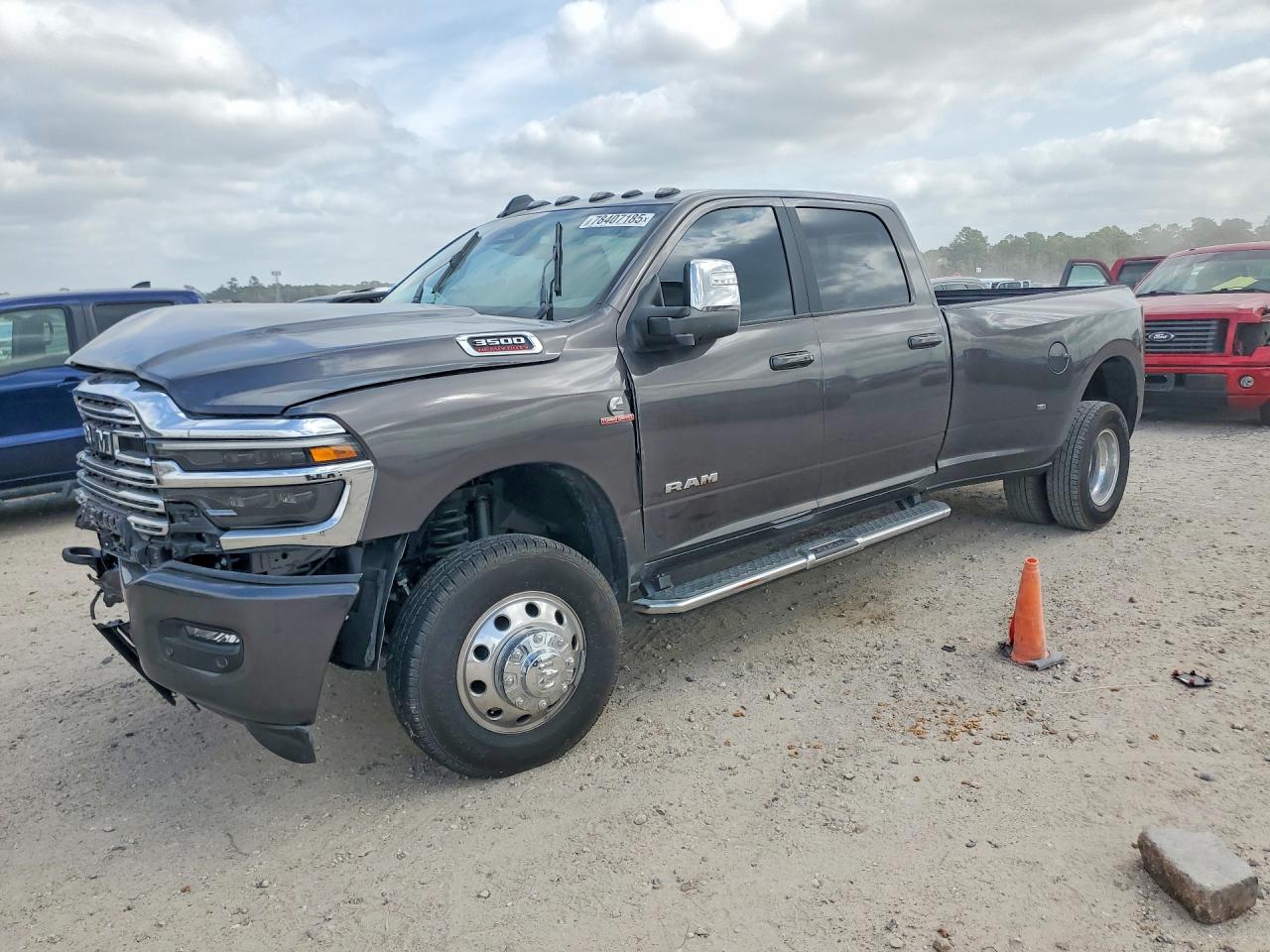 2026 Ram 3500 Laramie, VIN 3C63RRJL1TG178927 — Front end
