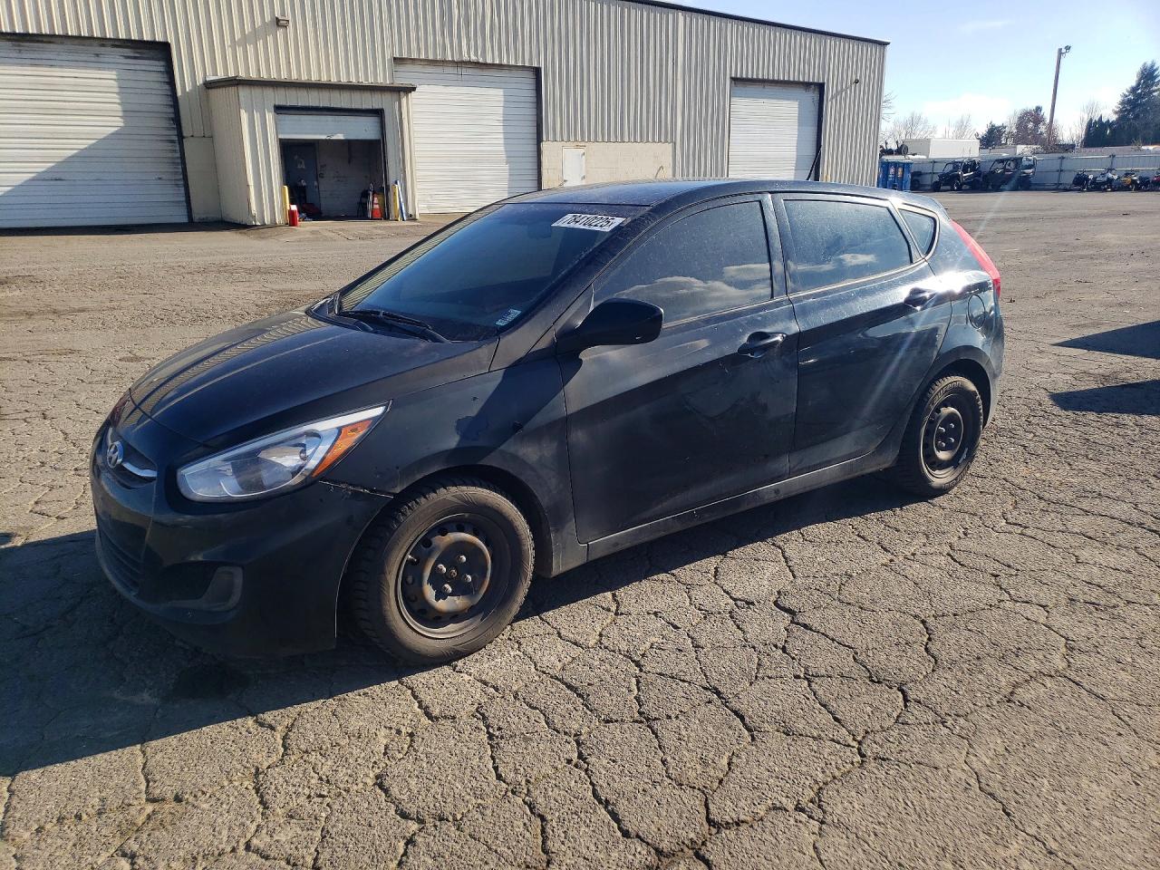 2017 Hyundai Accent SE, VIN KMHCT5AE2HU312719 — Мелкие вмятины и царапины