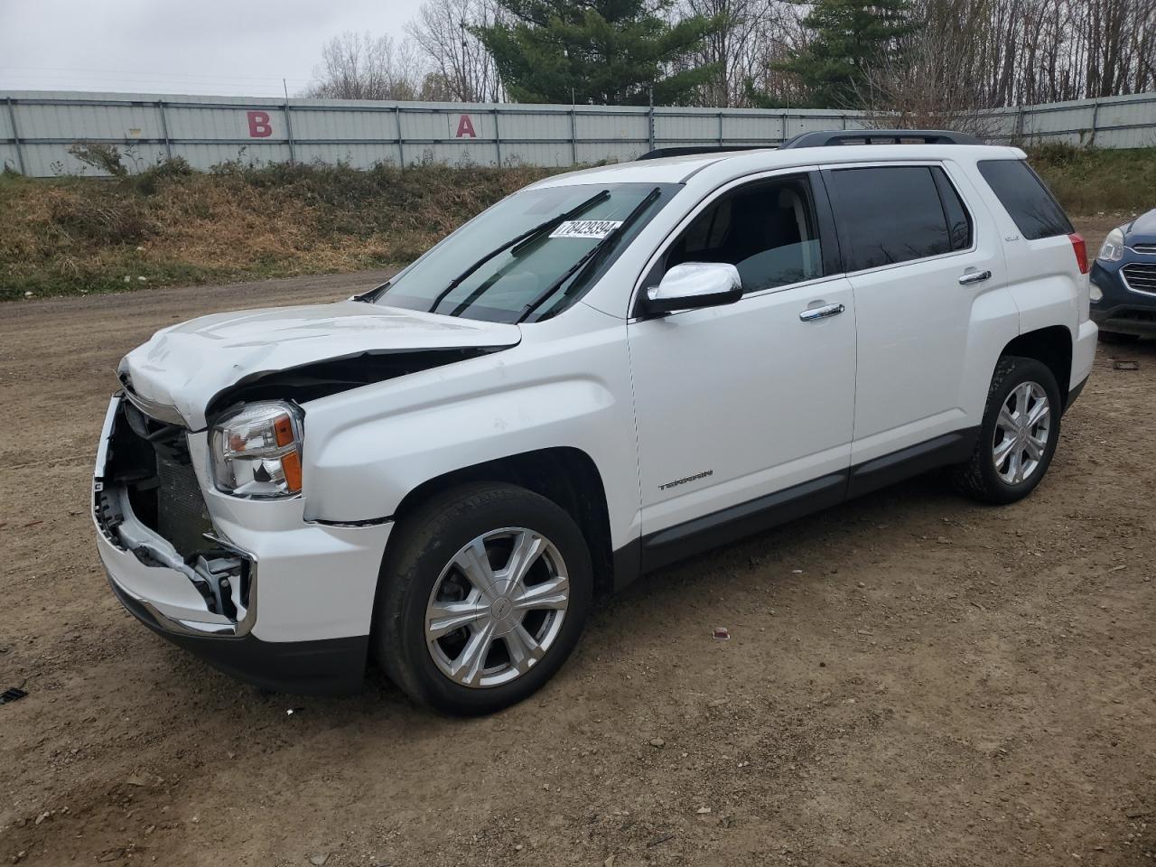 2016 GMC Terrain SLE, VIN 2GKALNEK8G6215912 — Front end