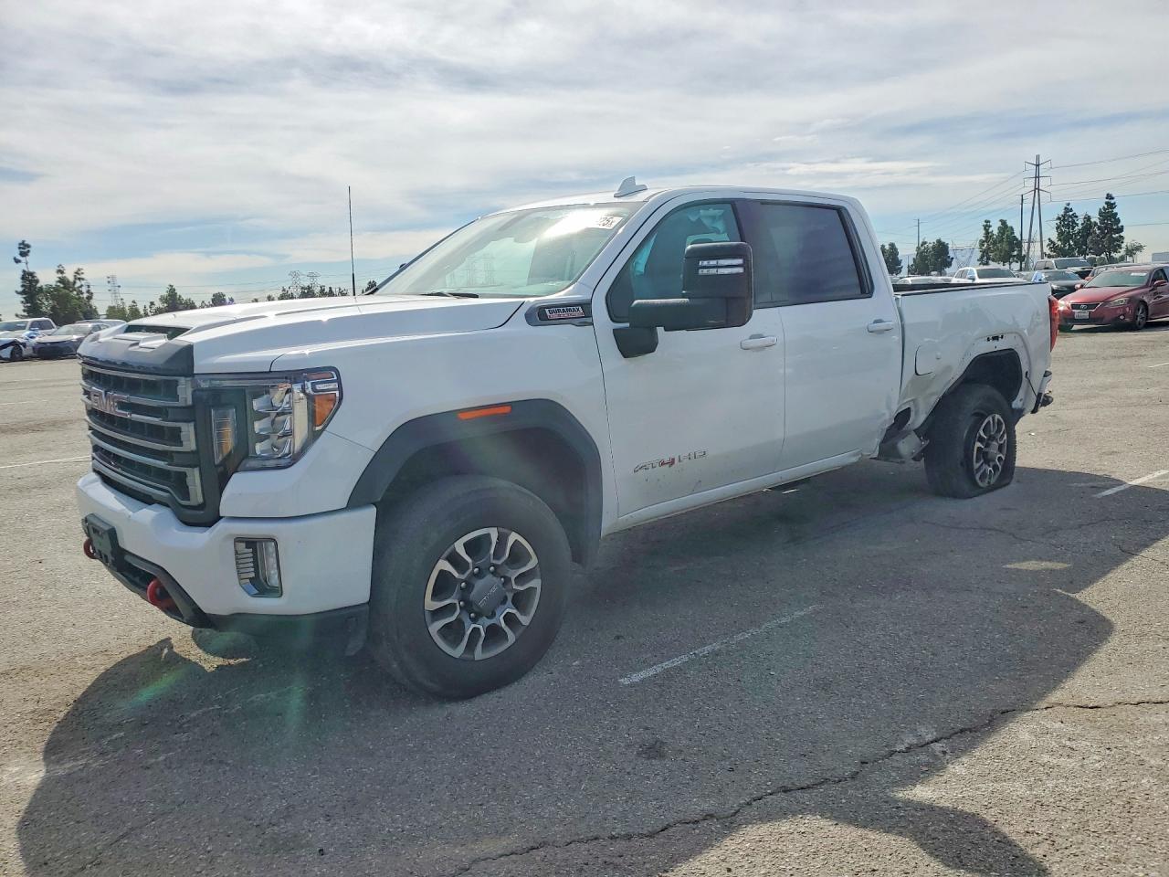 2023 GMC Sierra 2500HD AT4, VIN 1GT19PEYXPF139139 — Side