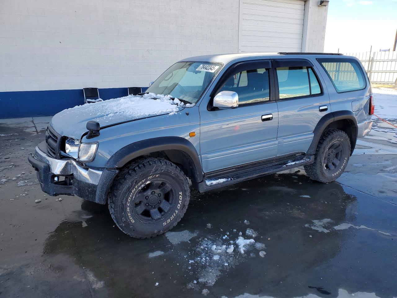 1999 Toyota Hilux, VIN RZN18590293284 — Перед