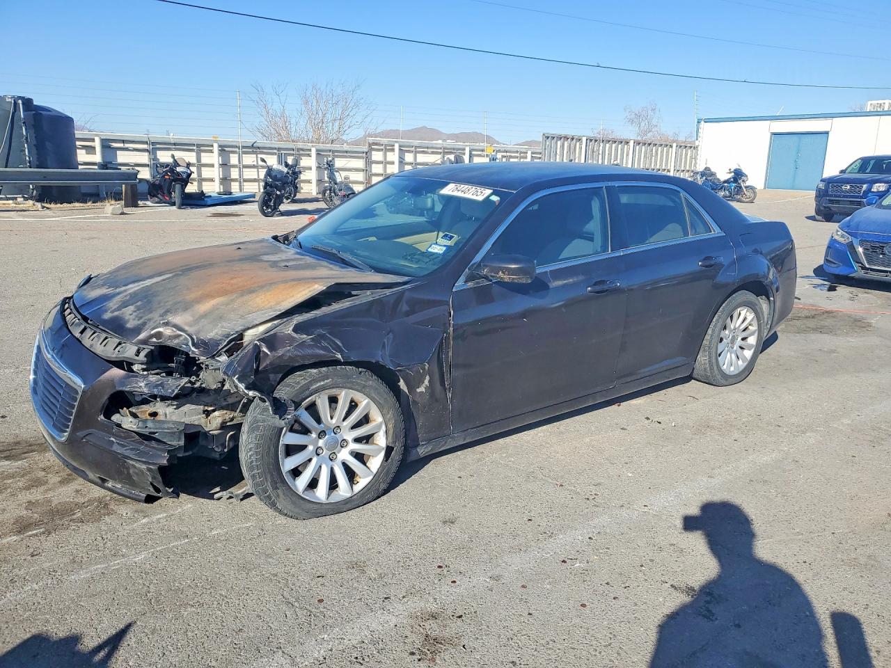 2012 Chrysler 300, VIN 2C3CCAAG5CH183437 — Перед