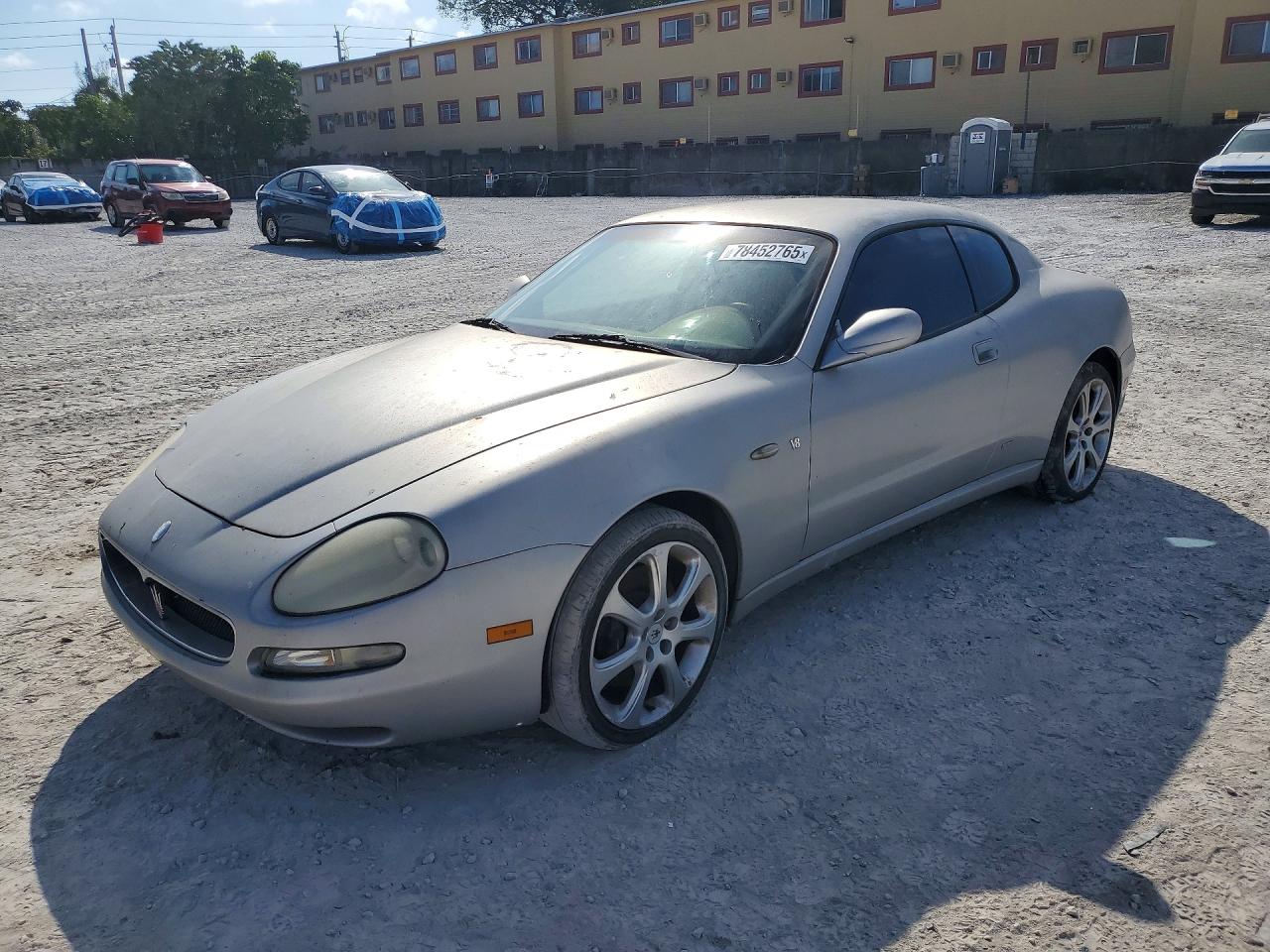 2004 Maserati Coupe, VIN ZAMBC38A640012038 — Зад
