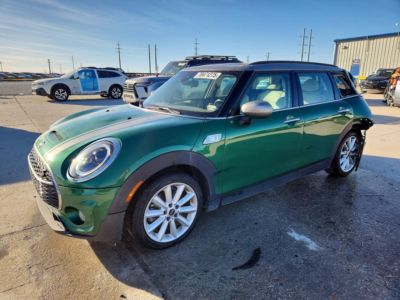 2022 MINI Clubman Cooper S, VIN WMWLV7C03N2R27067 — Зад