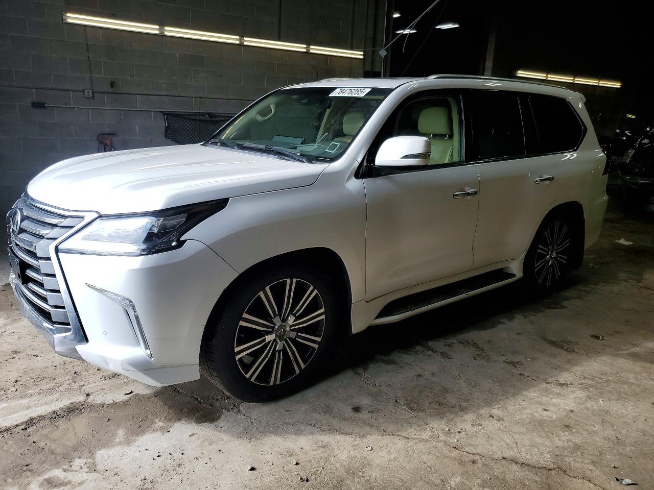 2021 Lexus LX 570, VIN J1JDY7AX6M4339548 — Мелкие вмятины и царапины