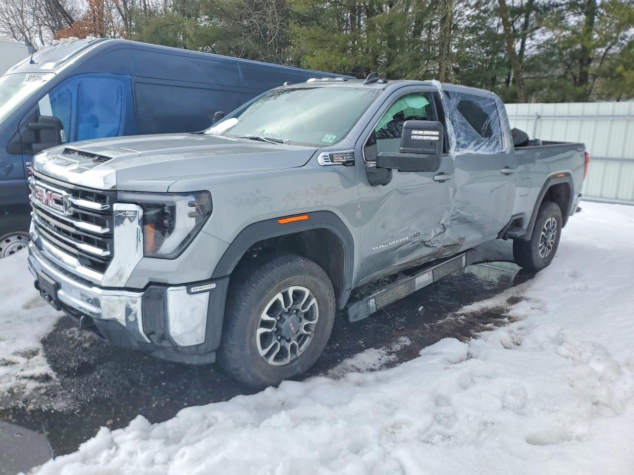 2026 GMC Sierra 2500HD SLE, VIN 1GT4UME74TF125510 — Side