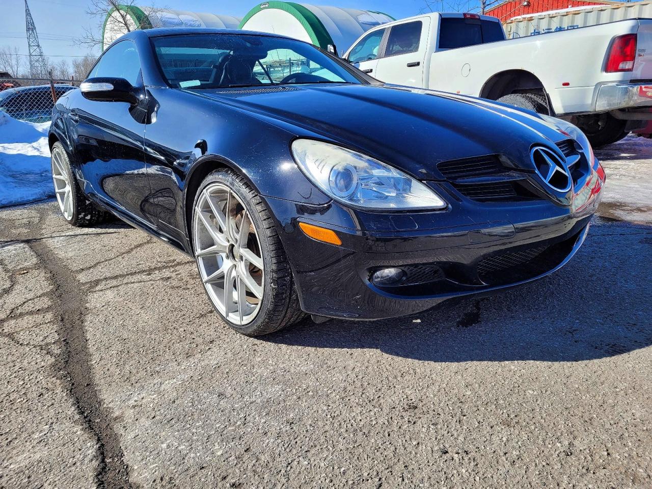 2008 Mercedes-Benz SLK 280, VIN WDBWK54F88F174129 — Minor dents and scratches