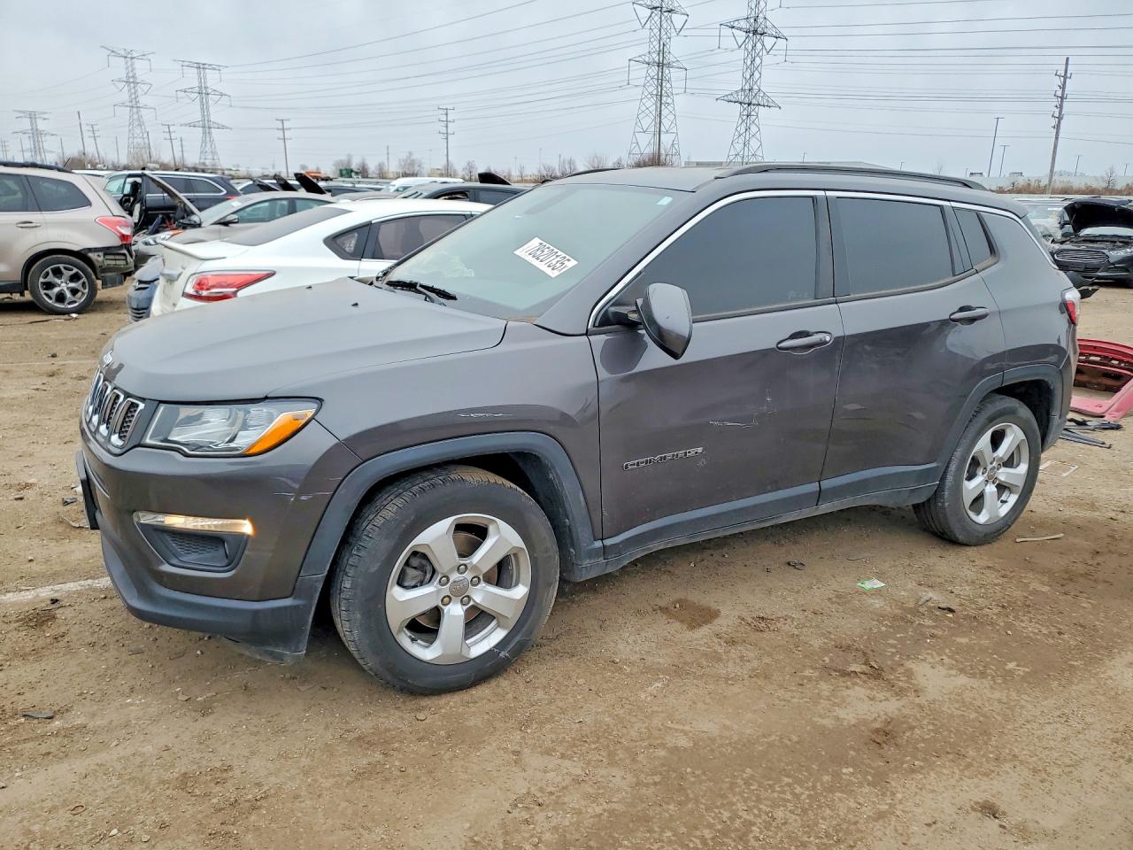 2018 Jeep Compass Latitude, VIN 3C4NJCBB0JT489426 — Front end