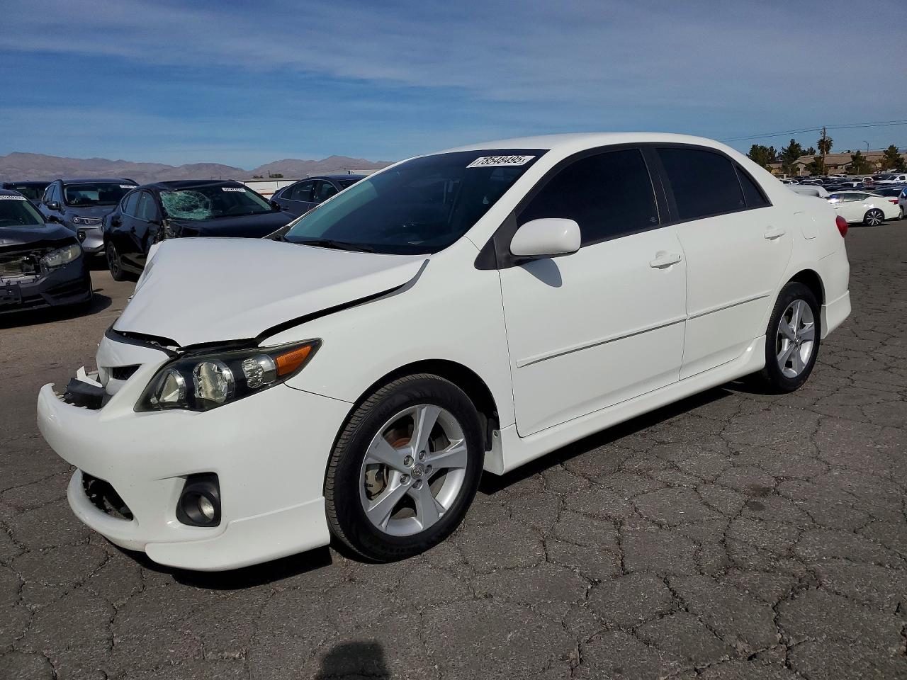 2013 Toyota Corolla S, VIN 5YFBU4EEXDP202820 — Front end