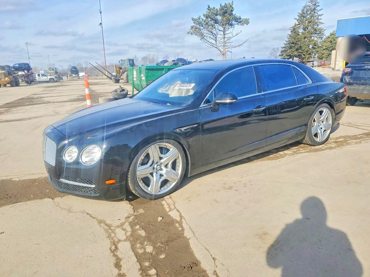 2014 Bentley Flying Spur, VIN SCBEC9ZAXEC088836 — Side