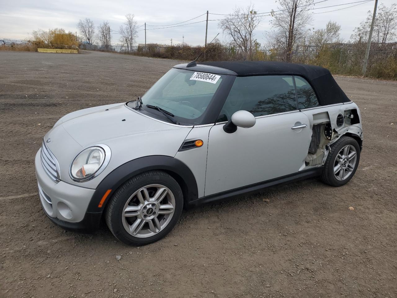 2012 MINI Convertible, VIN WMWZN3C57CT135185 — Зад