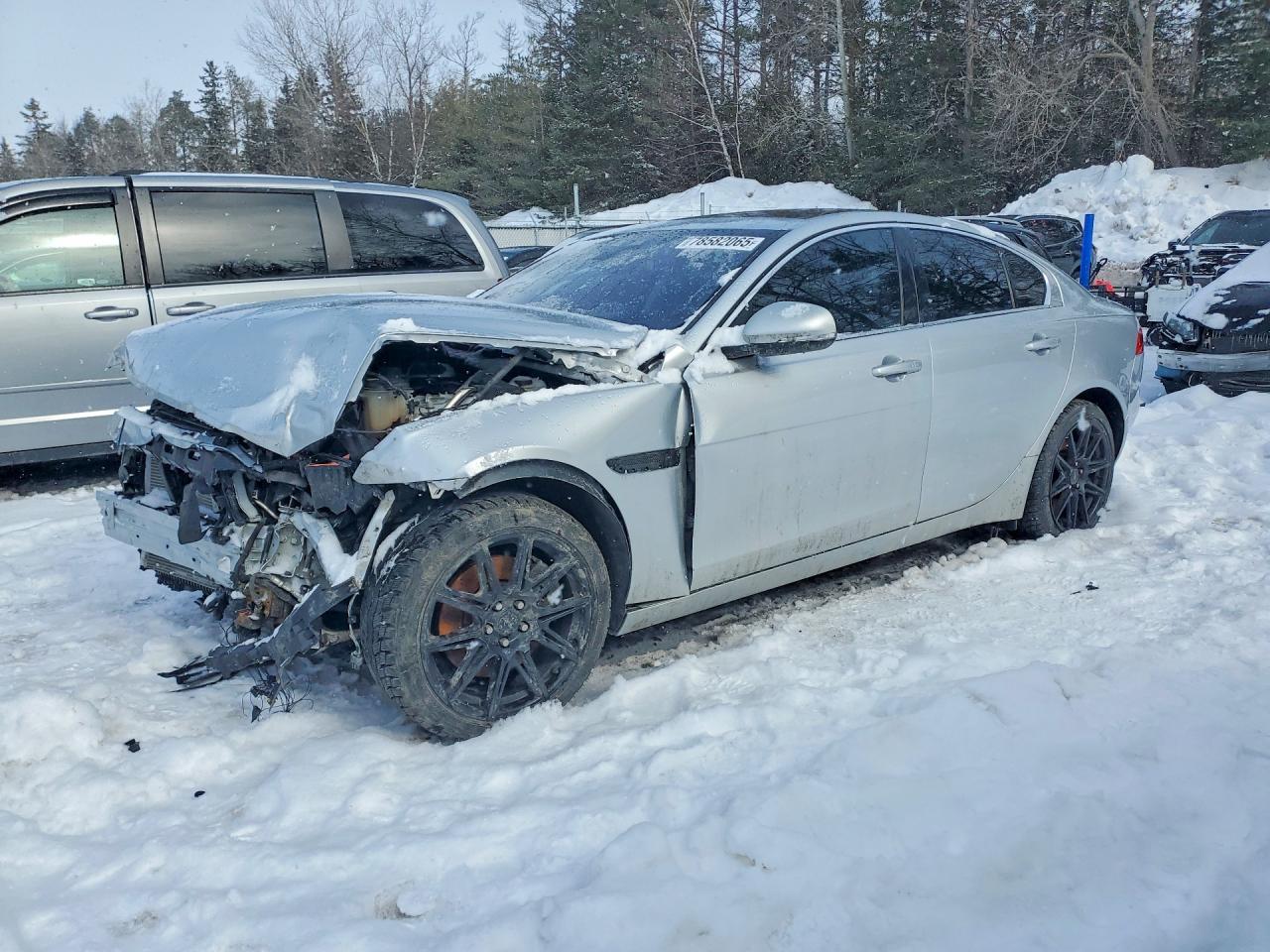 2018 Jaguar XE 25t Prestige, VIN SAJAK4FX6JCP23203 — Front end