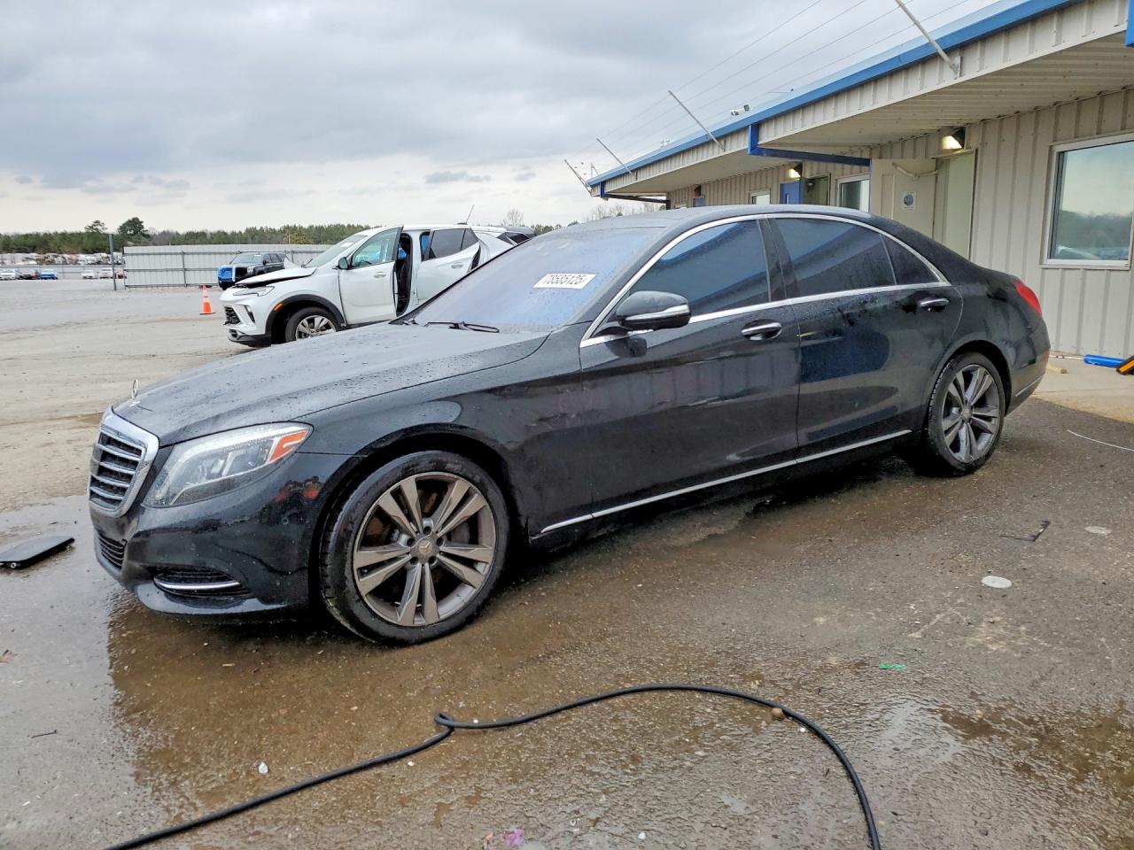 2015 Mercedes-Benz S 550, VIN WDDUG8CB5FA164300 — Vandalism