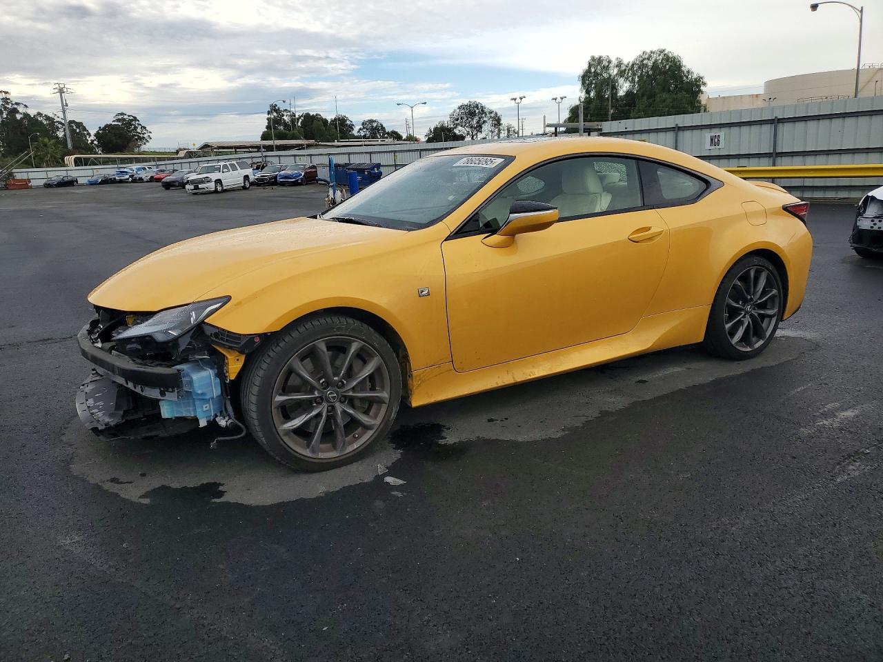 2022 Lexus RC 300 F Sport, VIN JTHGA5BC9N5012124 — Перед