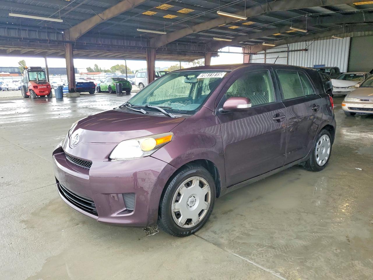 2014 Scion xD, VIN JTKKUPB43E1041562 — Бок