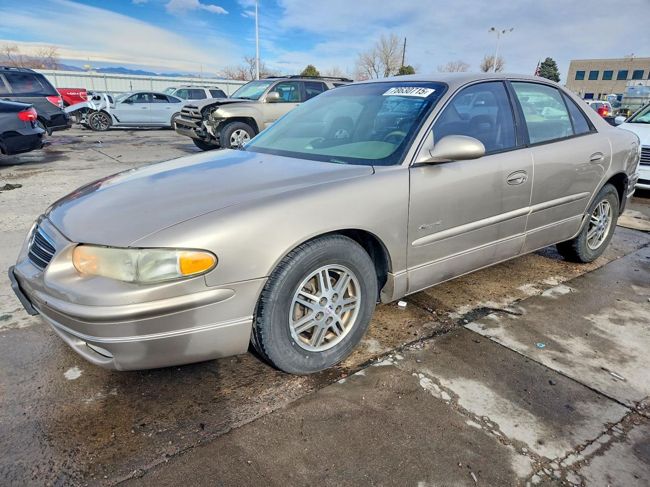 1999 Buick Regal LS, VIN 2G4WB52K5X1406513 — Перед