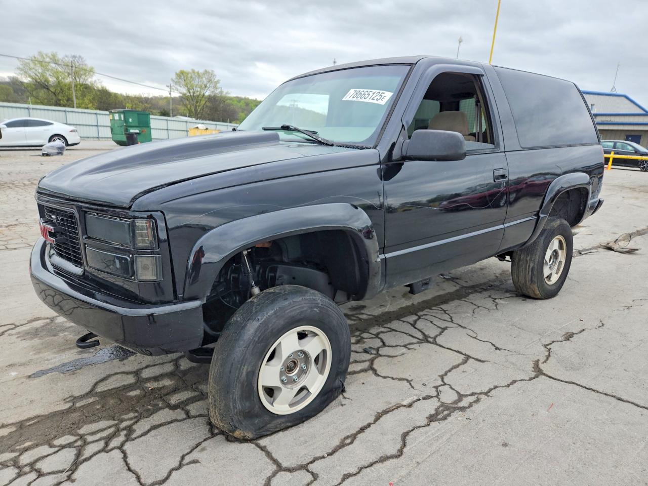 1997 GMC Yukon, VIN 3GKEK18R0VG514012 — Vandalism