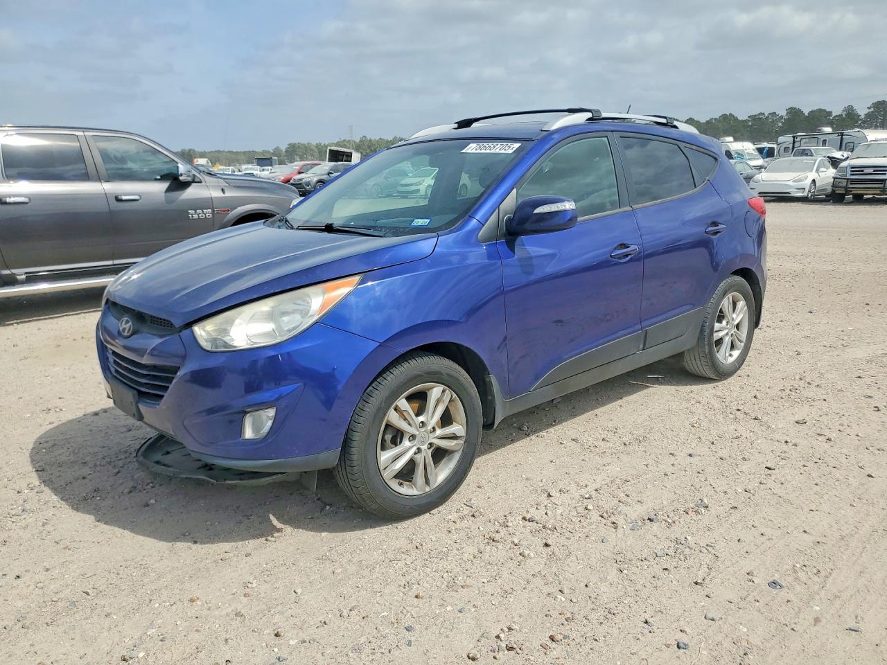 2013 Hyundai Tucson GLS, VIN KM8JU3AC3DU695653 — Partial repair