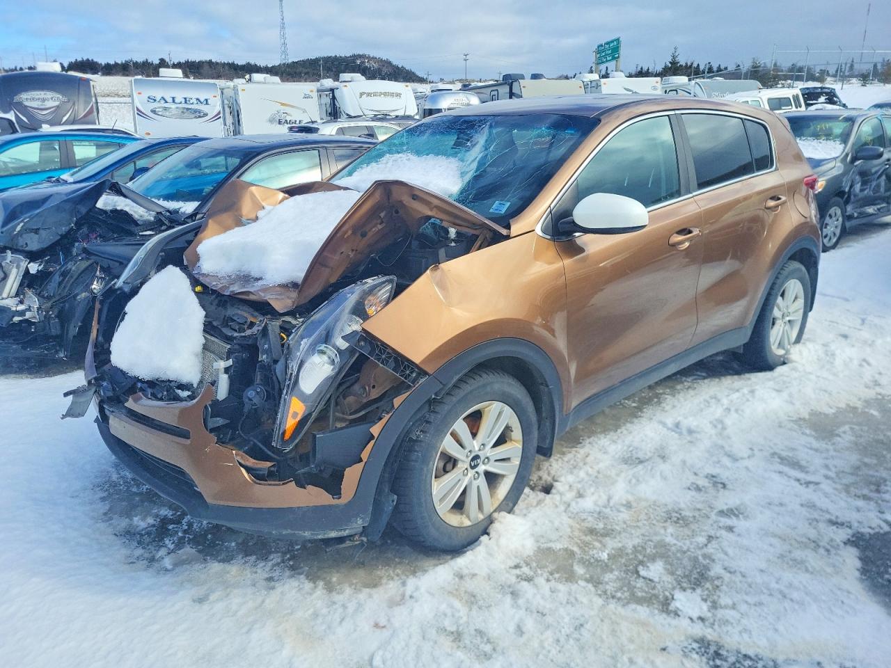 2017 Kia Sportage LX, VIN KNDPM3AC5H7171052 — Front end