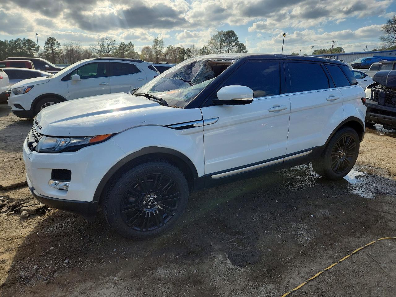 2013 Land Rover Range Rover Evoque Prestige Premium, VIN SALVV2BGXDH779811 — Roof
