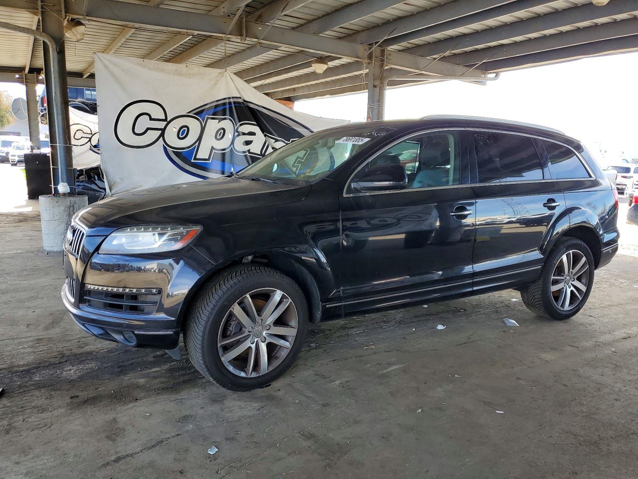 2013 Audi Q7 Premium Plus, VIN WA1LGAFE4DD003851 — Minor dents and scratches