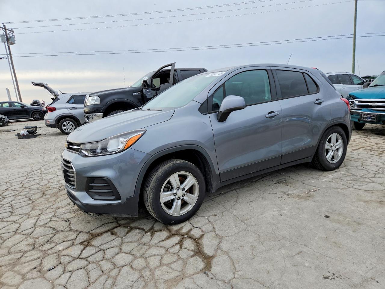 2020 Chevrolet Trax LS, VIN 3GNCJKSB4LL157260 — Side