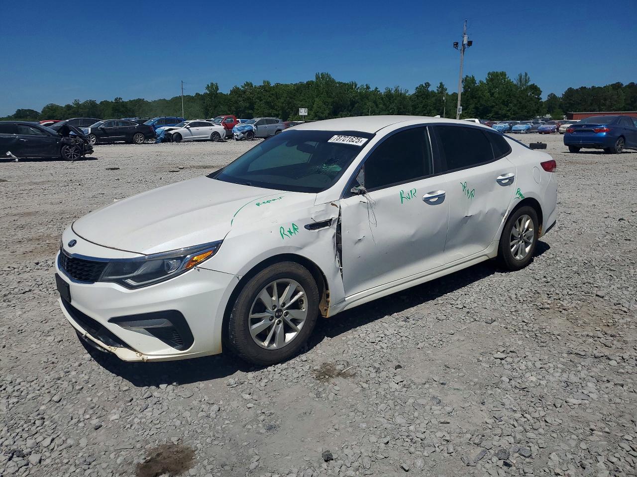 2019 Kia Optima LX, VIN 5XXGT4L37KG279323 — Side