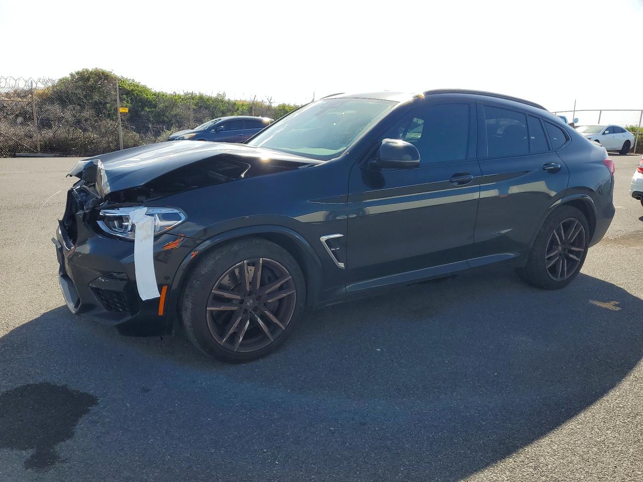 2020 BMW X4 M, VIN 5YMUJ0C0XLLU67219 — Перед