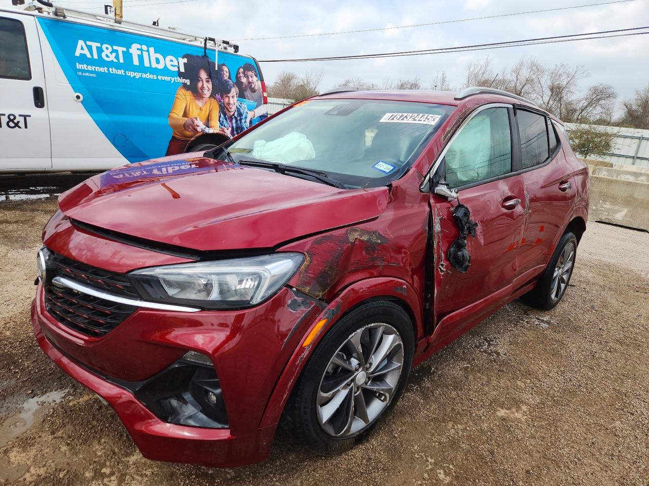 2020 Buick Encore GX Preferred, VIN KL4MMBS20LB097235 — Auction photo 1 of 4