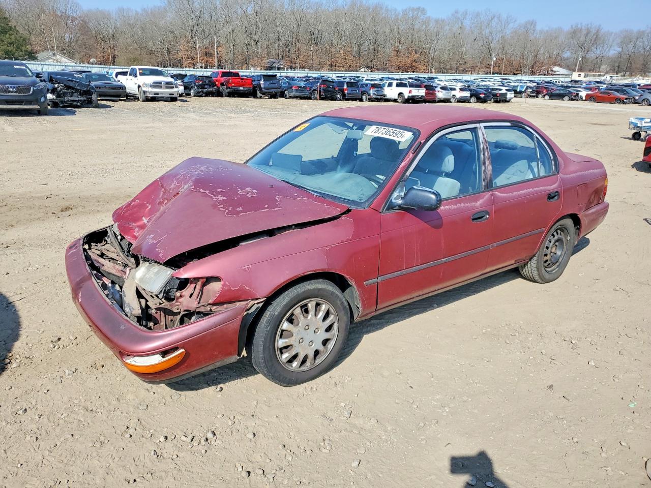 1995 Toyota Corolla DX, VIN 1NXAE09B3SZ280904 — Front end