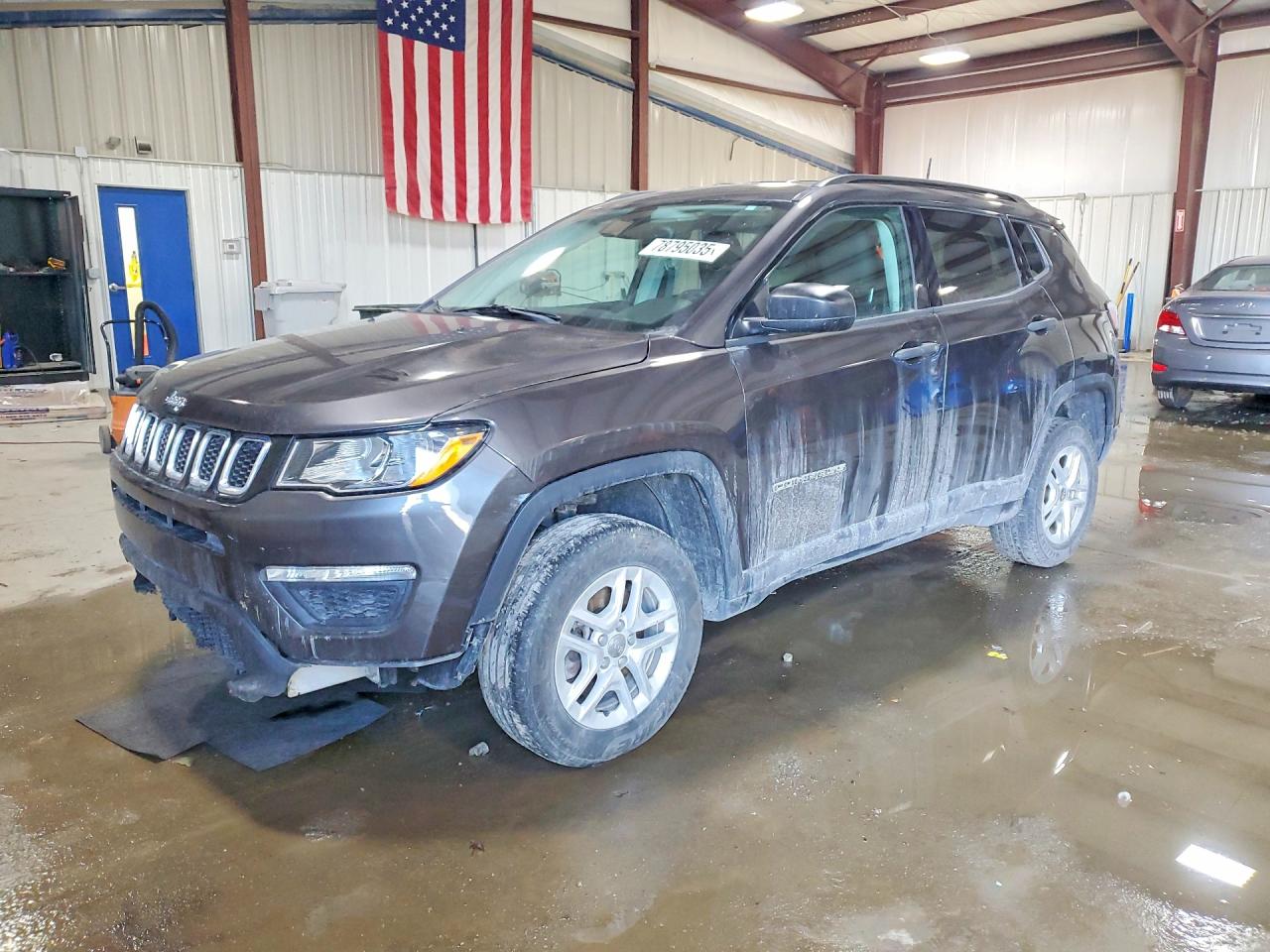 2018 Jeep Compass Sport, VIN 3C4NJDAB5JT192028 — Front end