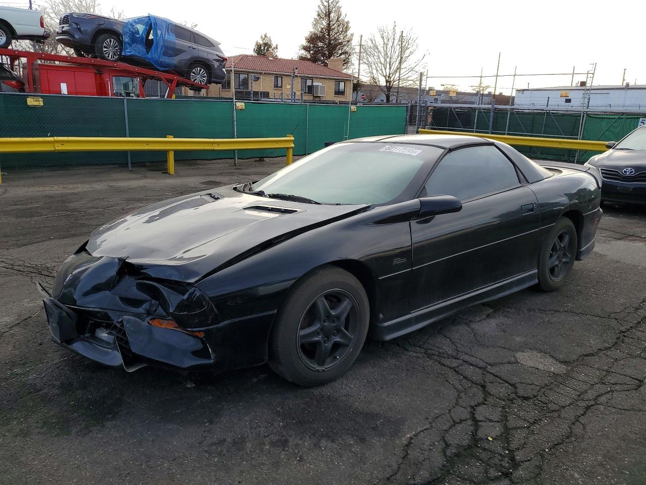 1997 Chevrolet Camaro, VIN 2G1FP22K9V2126324 — Front end